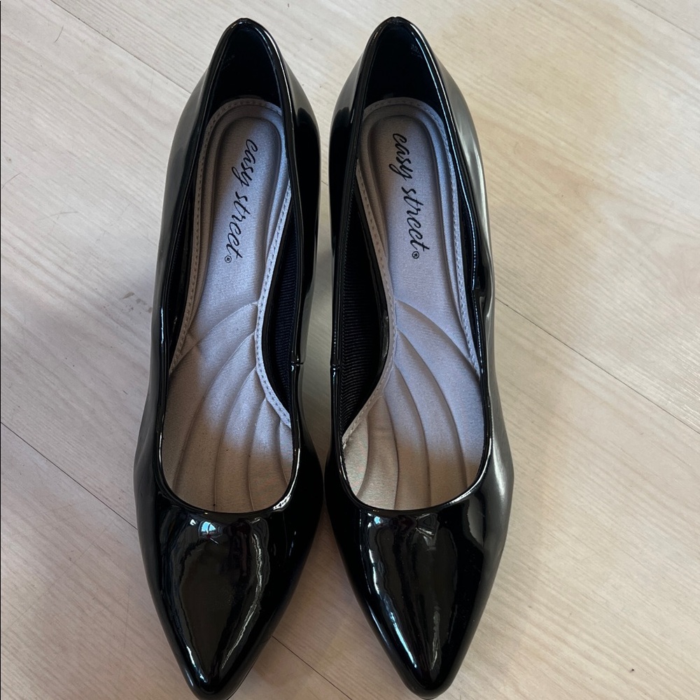 Easy Street Black Patent Heels